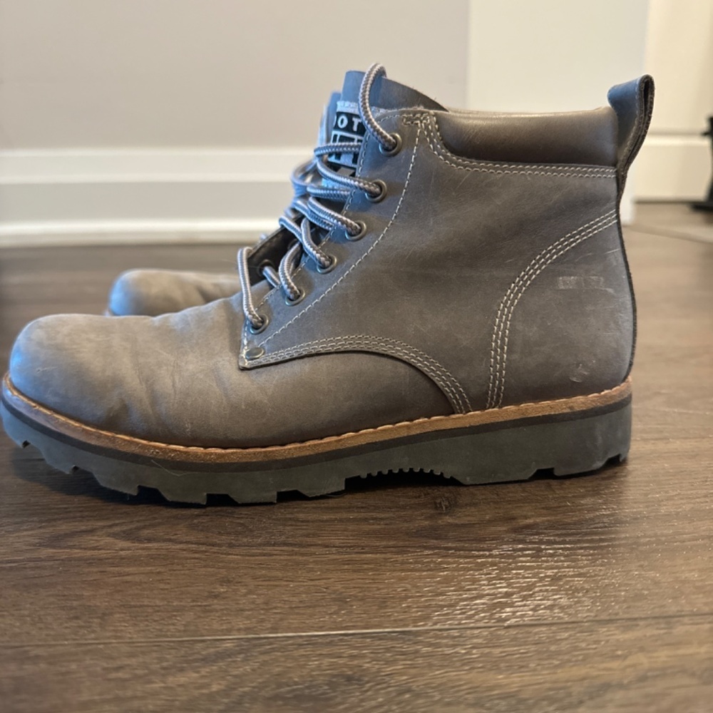Grey Roots TUFF boots​​ - Picture 3 of 6